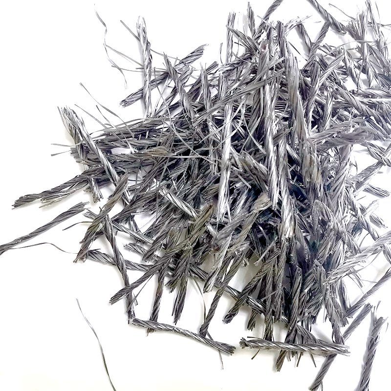 Synthetic macro fiber in concrete